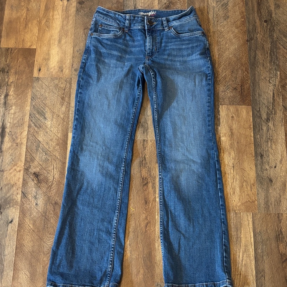 Wrangler Women's Classic Blue Straight Leg Jeans